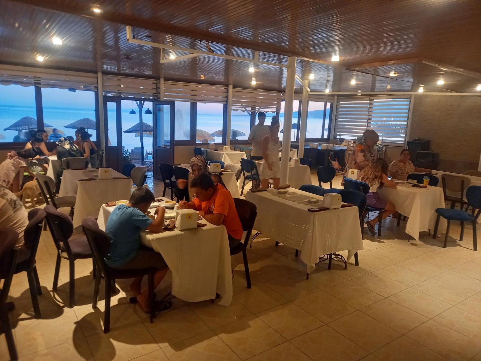 Paradise Hotel Akcay Edremit  Bagian luar foto